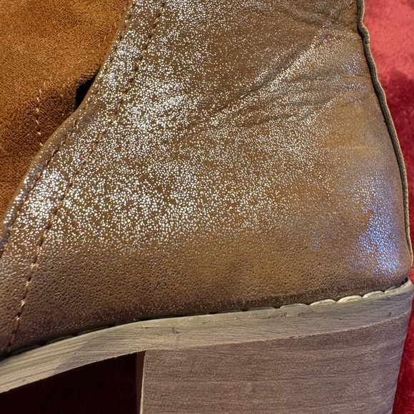 Booties - Picture 3 of 4